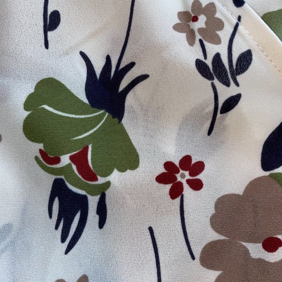 West Kei flutter sleeve blouse StitchFix - Picture 6 of 8